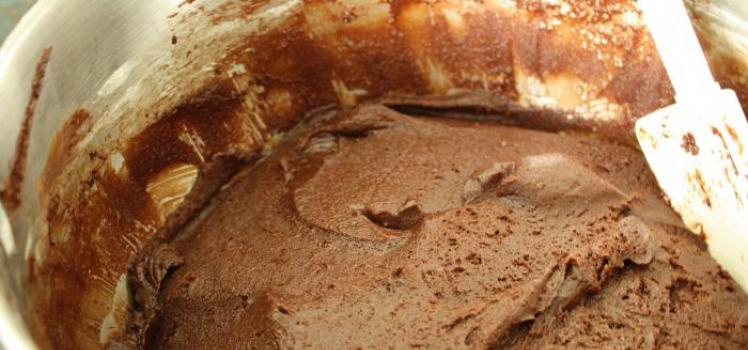 สูตรการทำเค้กบราวนี่แสนอร่อยในหม้อหุงช้า Redmond PP brownie ในหม้อหุงช้า