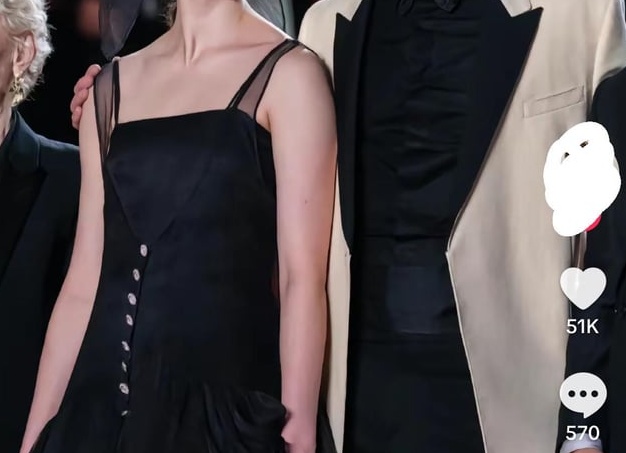 Карма: почему дети Джоли повторяют ее собственную драму с отцом