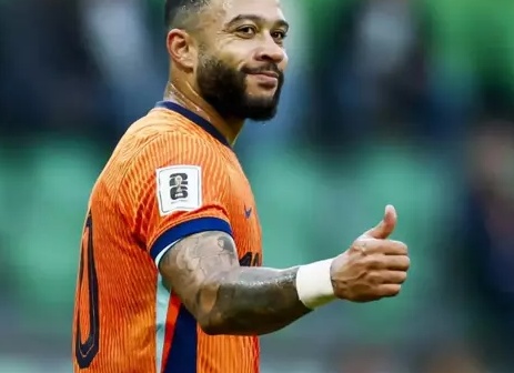 Потеря потерь: звезды, у которых украли драгоценности на миллионы рублей